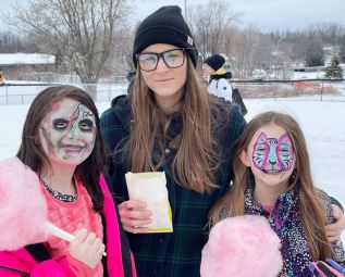 Residents enjoy the outdoors at the South Frontenac Snow Social.